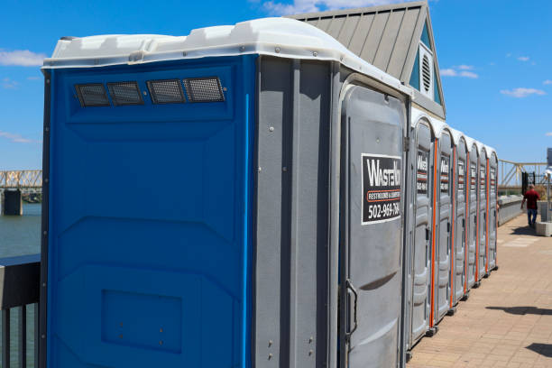 Best Deluxe Portable Toilet Rental  in Union City, NJ